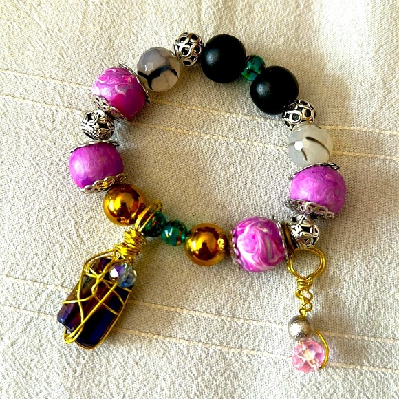 Handmade Charm Bracelet with Hand-Painted Beads & Wire-Wrapped Accents one size - Picture 1 of 11
